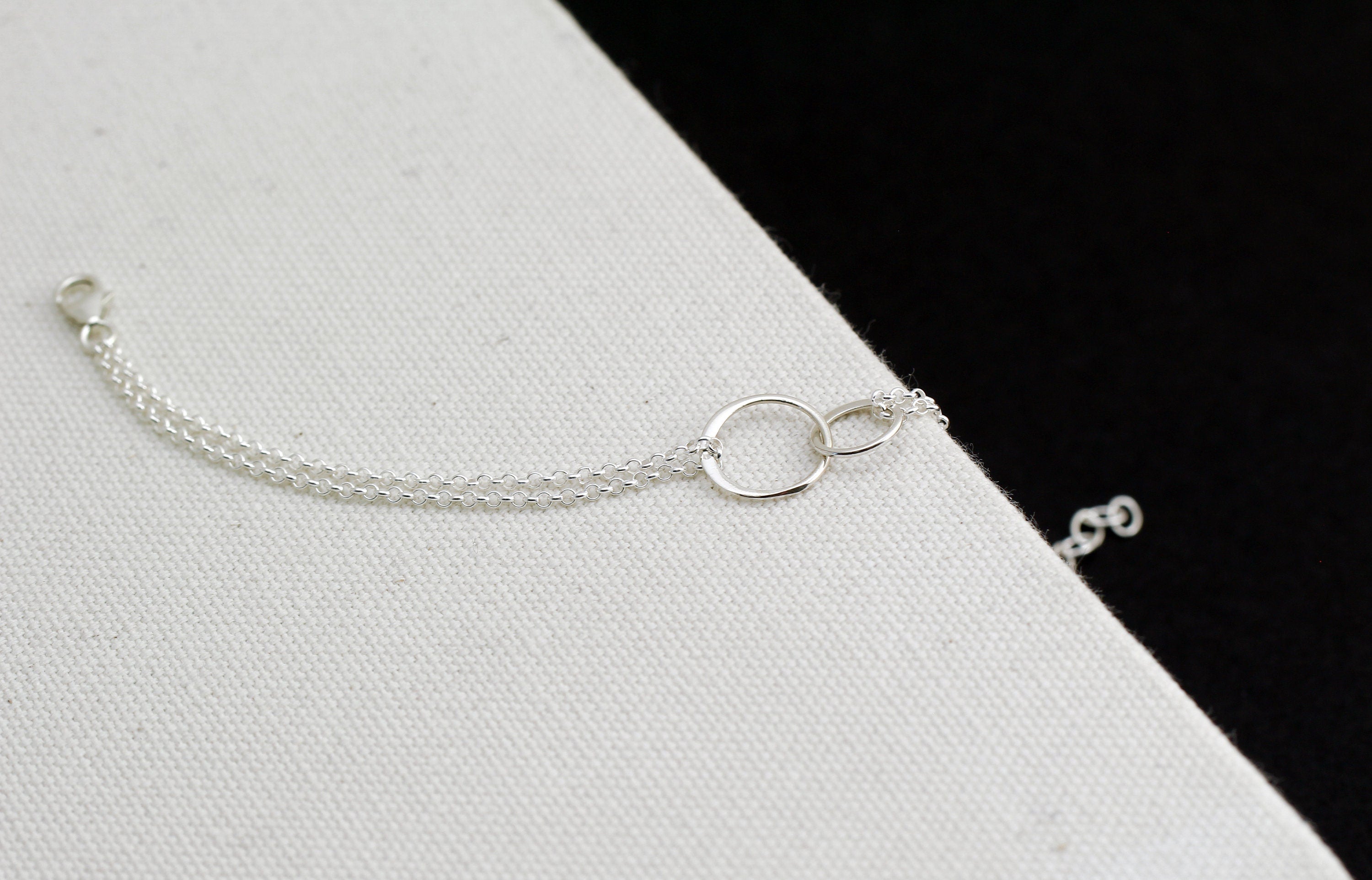 Sterling Silver Interlocking Circles Bracelet Daughter Gift From Mom 14k Gold Fill Option Beautiful Gift Quote Adjustable Wrist