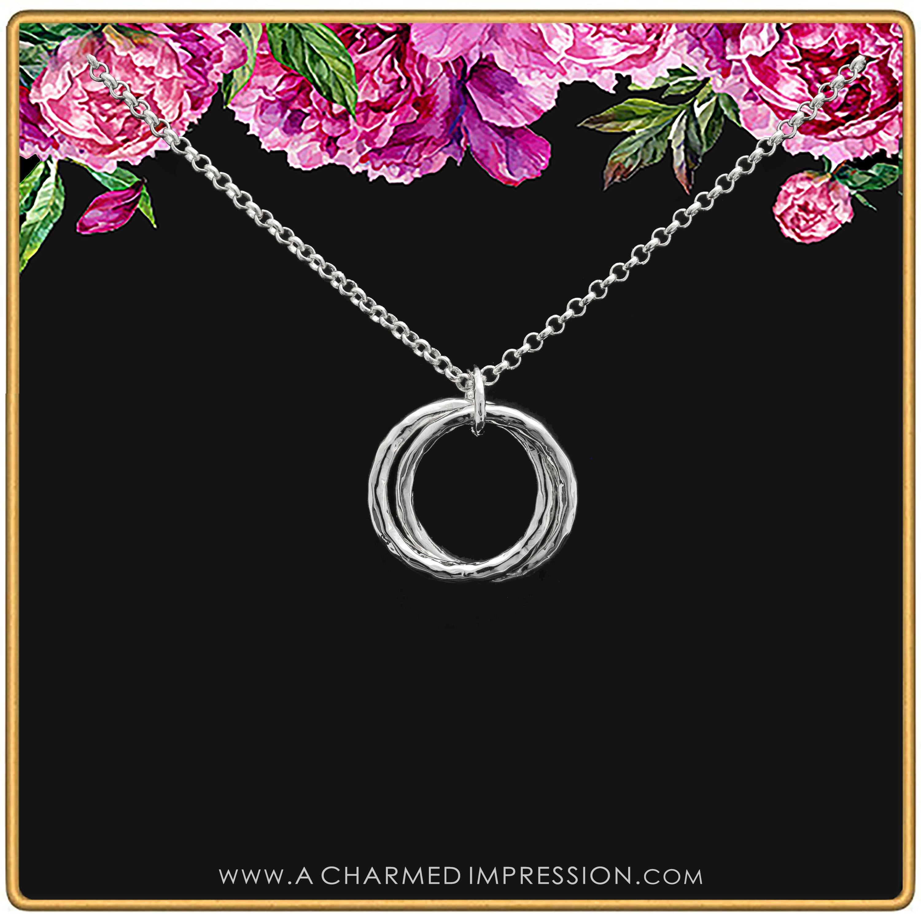 Hammered Infinity Ring Necklace: Silver or Gold Linked Circles