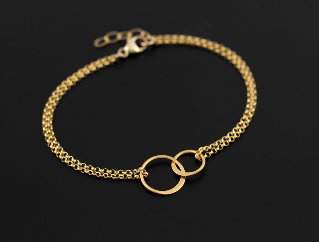 Sterling Silver Interlocking Circles Bracelet Daughter Gift From Mom 14k Gold Fill Option Beautiful Gift Quote Adjustable Wrist