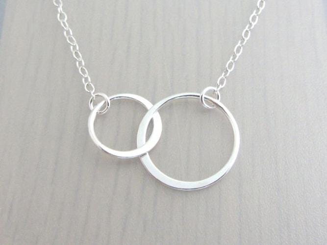 Silver Sister Necklace: Interlocking Circle Friendship Gift
